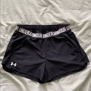 Women’s black under Armour athletic shorts